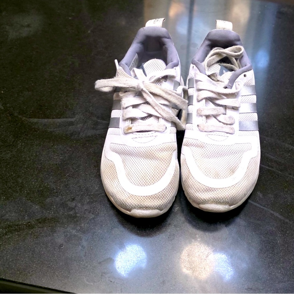 Adidas used boys size 11C